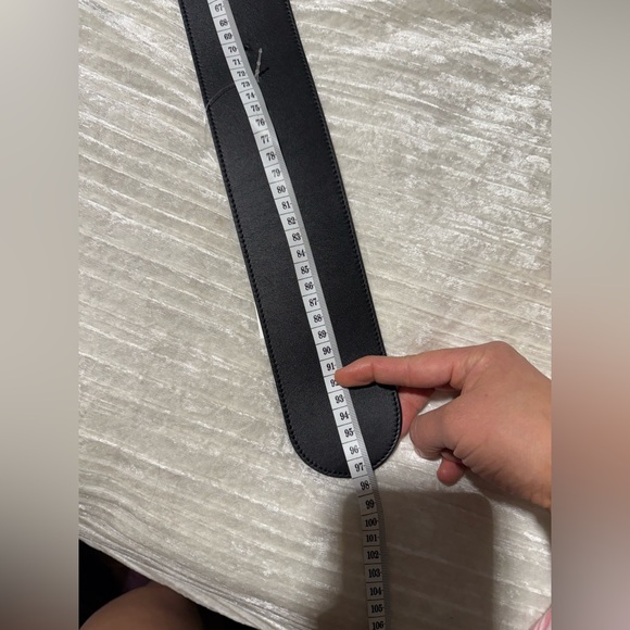 Gucci pearl oversized belt! - Picture 6 of 7